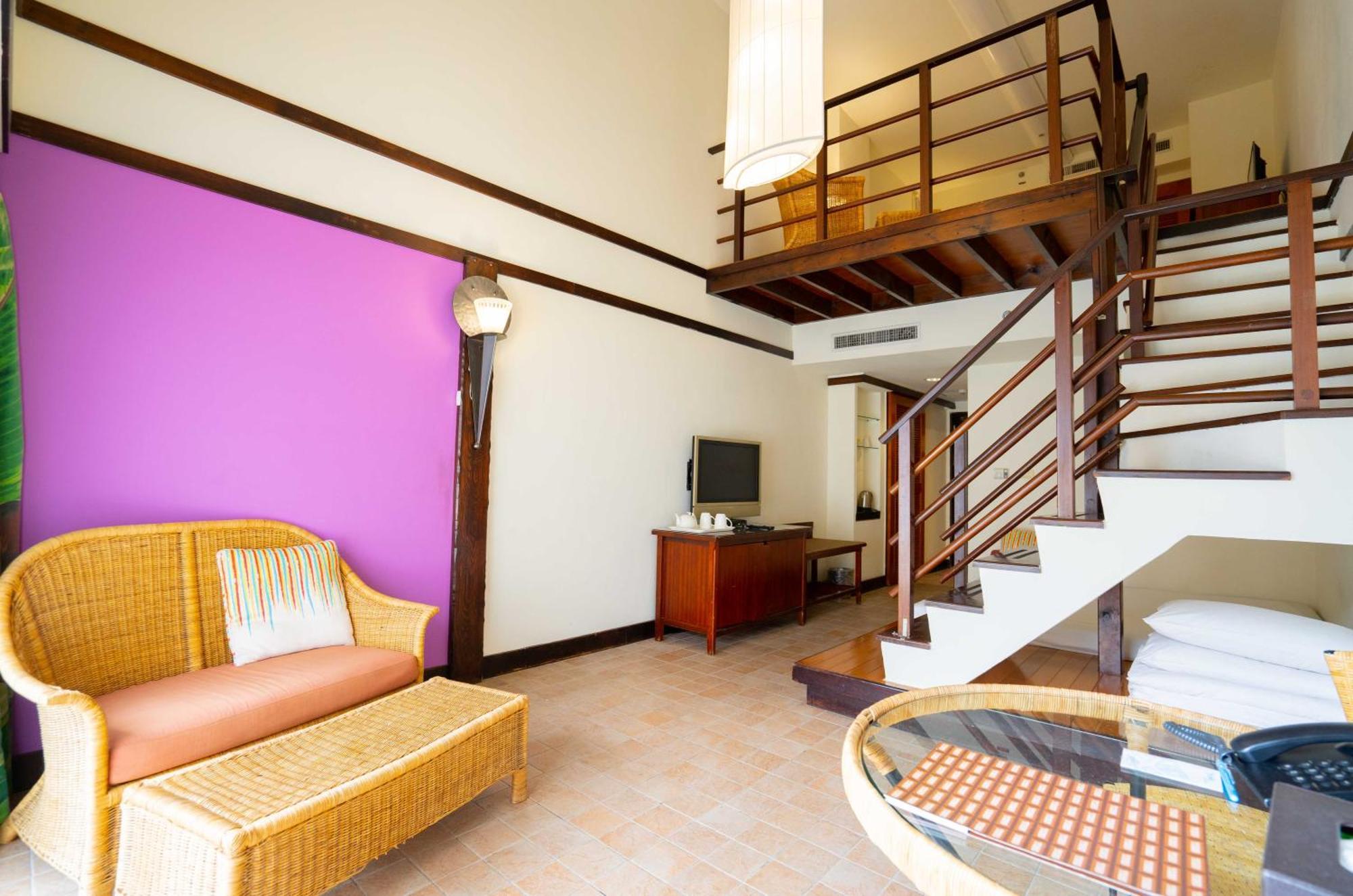 Yoho Beach Resort Kenting Heng-ch'un Екстериор снимка A suite at the Royal Hawaiian Hotel