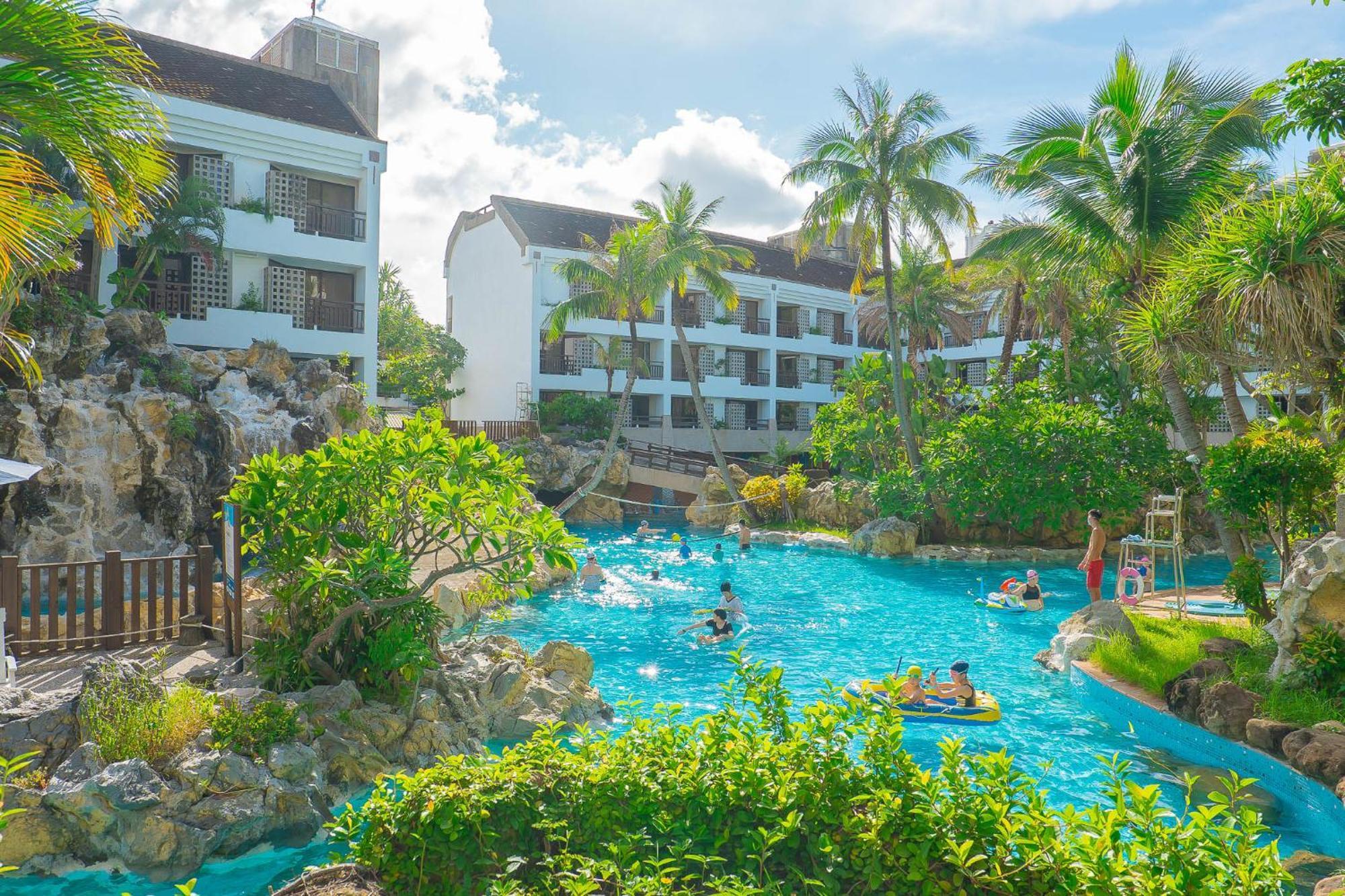 Yoho Beach Resort Kenting Heng-ch'un Екстериор снимка The swimming pool at the Sunway Lagoon Resort